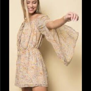 Style Rack Dusty Blue Long Sleeved Size Small Romper Tie Closure Floral Paisley